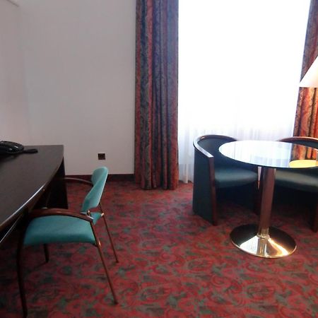 Hotel Schloss 슈바르젠펠트 외부 사진